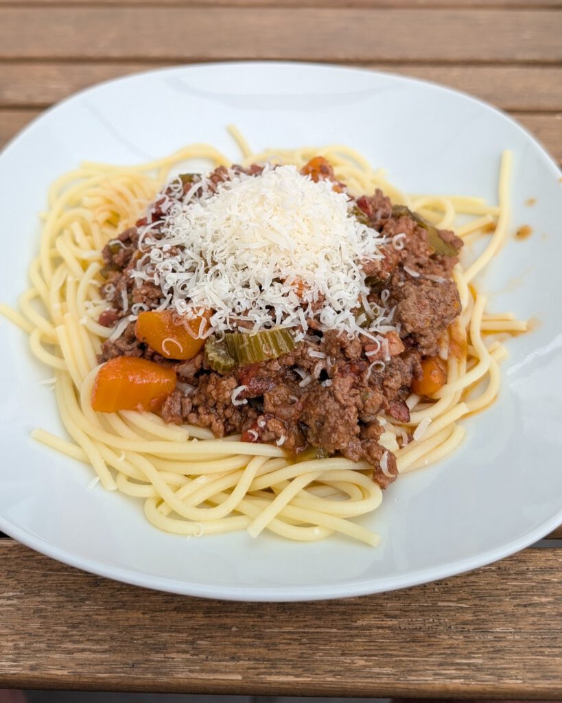 Gluten-free spaghetti with ragù alla bolognese